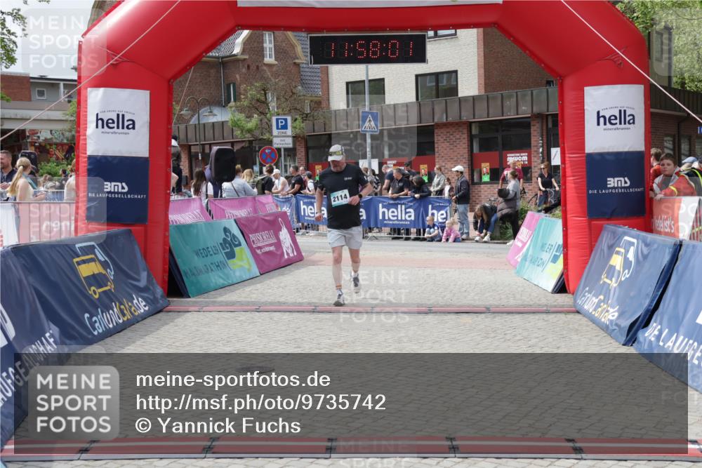 10.05.2026 - 8. Wedeler Halbmarathon Yannick Fuchs http://msf.ph/oto/9735742 10.05.2026 11:57:59 Ziel 2114, 2204 meine-sportfotos.de