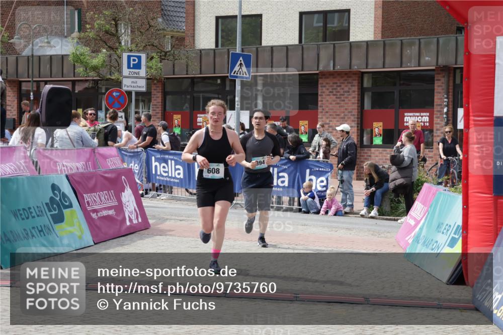 10.05.2026 - 8. Wedeler Halbmarathon Yannick Fuchs http://msf.ph/oto/9735760 10.05.2026 11:58:08 Ziel 608, 894, 2204, 2231 meine-sportfotos.de