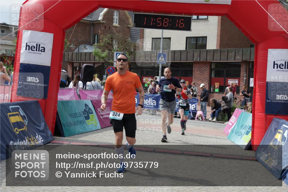10.05.2026 - 8. Wedeler Halbmarathon Yannick Fuchs http://msf.ph/oto/9735779 10.05.2026 11:58:14 Ziel 297, 324, 608, 894, 1008, 1043, 2231 meine-sportfotos.de