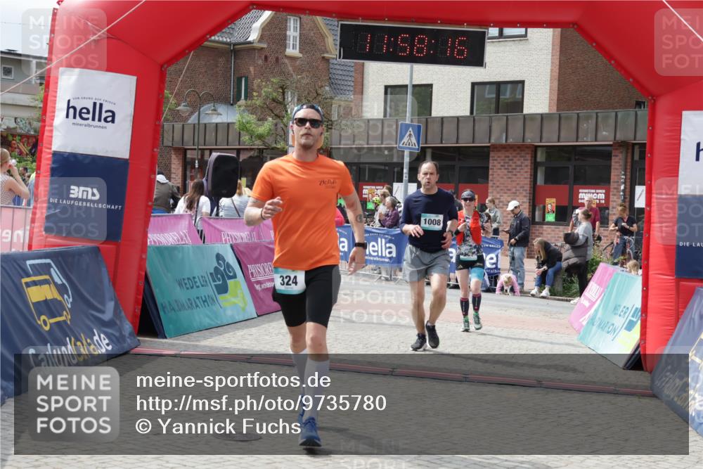 10.05.2026 - 8. Wedeler Halbmarathon Yannick Fuchs http://msf.ph/oto/9735780 10.05.2026 11:58:15 Ziel 297, 324, 608, 894, 1008, 1043, 2231 meine-sportfotos.de
