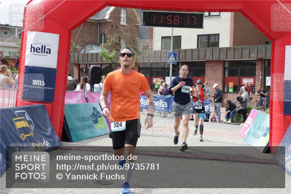 10.05.2026 - 8. Wedeler Halbmarathon Yannick Fuchs http://msf.ph/oto/9735781 10.05.2026 11:58:15 Ziel 297, 324, 608, 894, 1008, 1043, 2231 meine-sportfotos.de