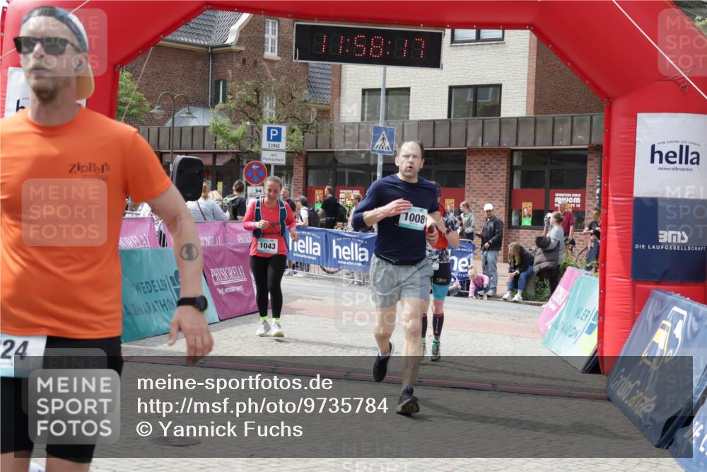 10.05.2026 - 8. Wedeler Halbmarathon Yannick Fuchs http://msf.ph/oto/9735784 10.05.2026 11:58:16 Ziel 37, 297, 324, 894, 1008, 1043, 2231 meine-sportfotos.de