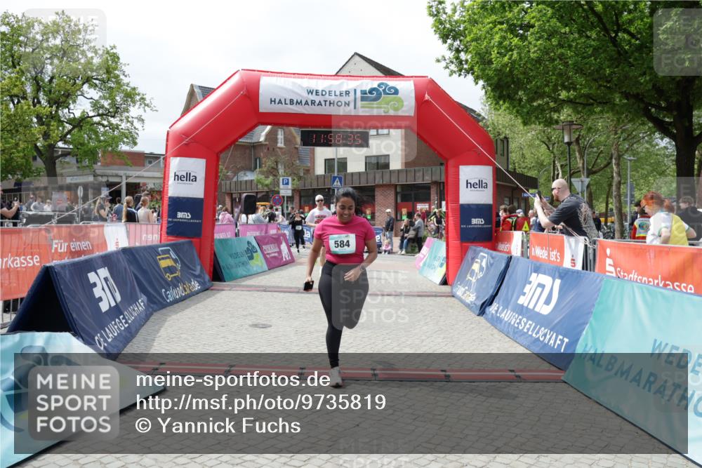 10.05.2026 - 8. Wedeler Halbmarathon Yannick Fuchs http://msf.ph/oto/9735819 10.05.2026 11:58:33 Ziel 77, 584, 879, 2131 meine-sportfotos.de
