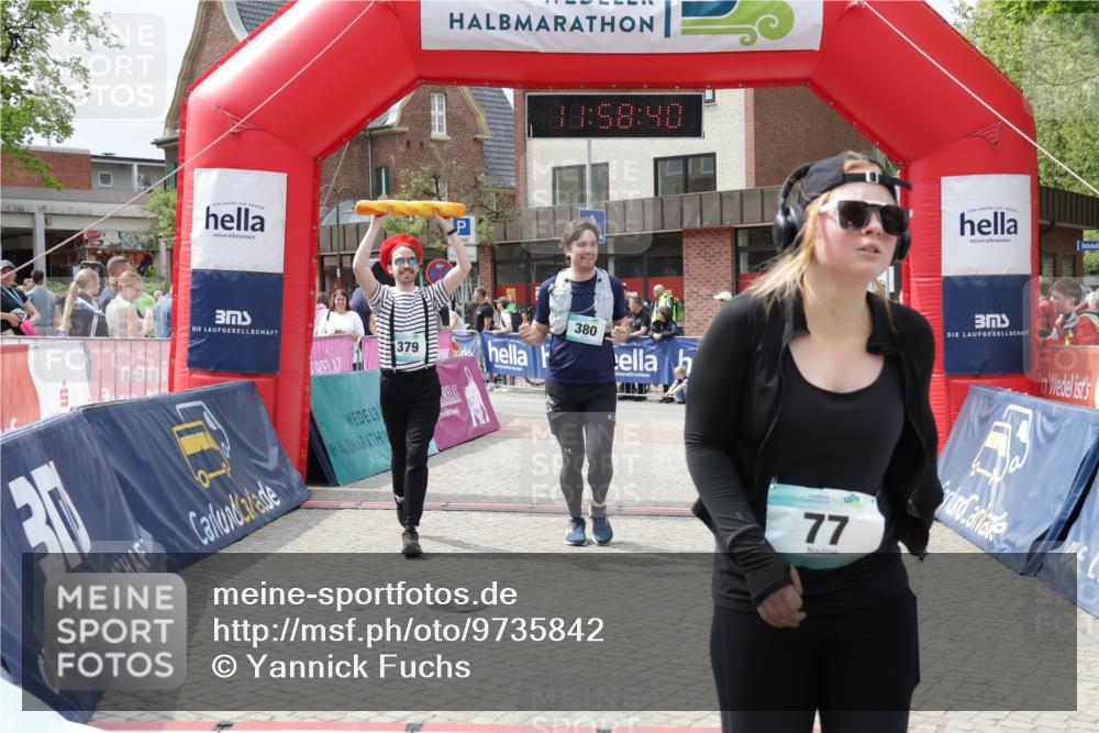 10.05.2026 - 8. Wedeler Halbmarathon Yannick Fuchs http://msf.ph/oto/9735842 10.05.2026 11:58:39 Ziel 77, 379, 380, 879, 2131 meine-sportfotos.de