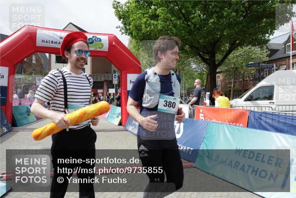10.05.2026 - 8. Wedeler Halbmarathon Yannick Fuchs http://msf.ph/oto/9735855 10.05.2026 11:58:41 Ziel 77, 379, 380, 794, 901, 2163, 2169 meine-sportfotos.de