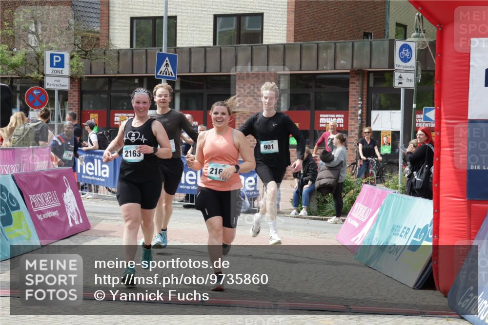 10.05.2026 - 8. Wedeler Halbmarathon Yannick Fuchs http://msf.ph/oto/9735860 10.05.2026 11:58:43 Ziel 136, 379, 380, 794, 901, 2163, 2169 meine-sportfotos.de