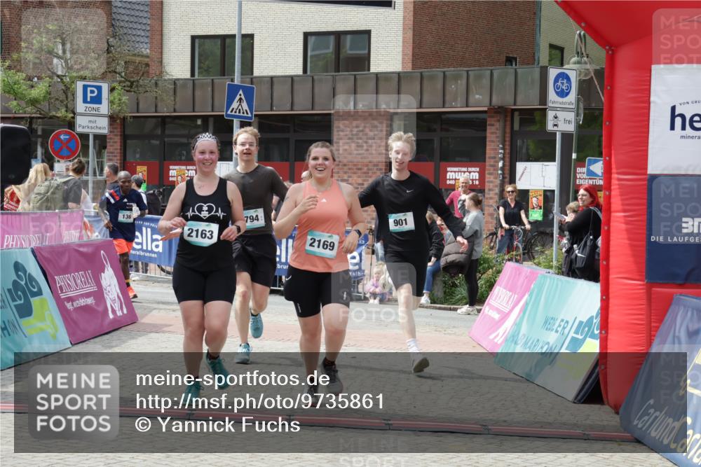 10.05.2026 - 8. Wedeler Halbmarathon Yannick Fuchs http://msf.ph/oto/9735861 10.05.2026 11:58:44 Ziel 136, 379, 380, 794, 901, 2163, 2169 meine-sportfotos.de