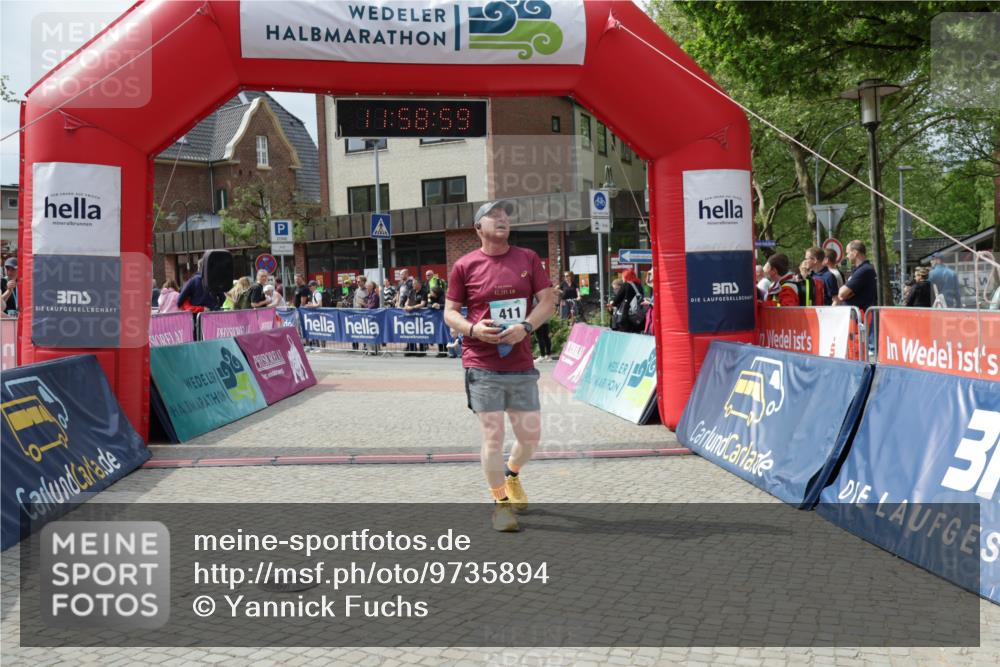 10.05.2026 - 8. Wedeler Halbmarathon Yannick Fuchs http://msf.ph/oto/9735894 10.05.2026 11:58:58 Ziel 411, 956 meine-sportfotos.de