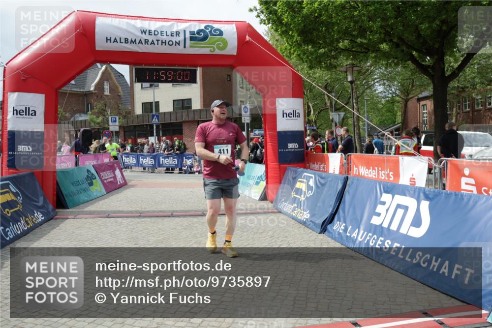10.05.2026 - 8. Wedeler Halbmarathon Yannick Fuchs http://msf.ph/oto/9735897 10.05.2026 11:58:58 Ziel 411, 956 meine-sportfotos.de