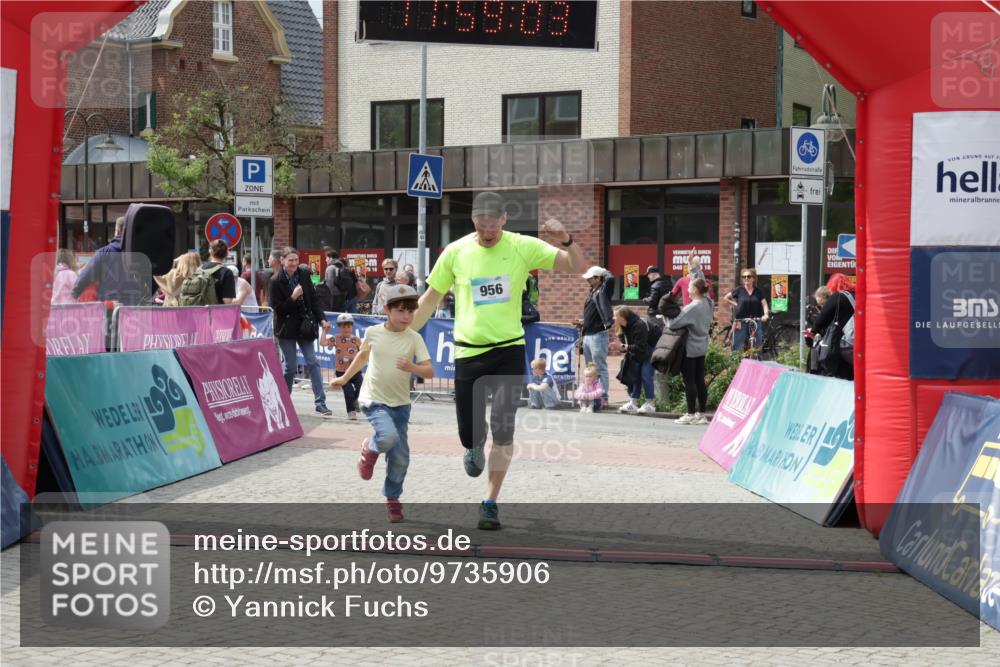 10.05.2026 - 8. Wedeler Halbmarathon Yannick Fuchs http://msf.ph/oto/9735906 10.05.2026 11:59:01 Ziel 411, 956 meine-sportfotos.de