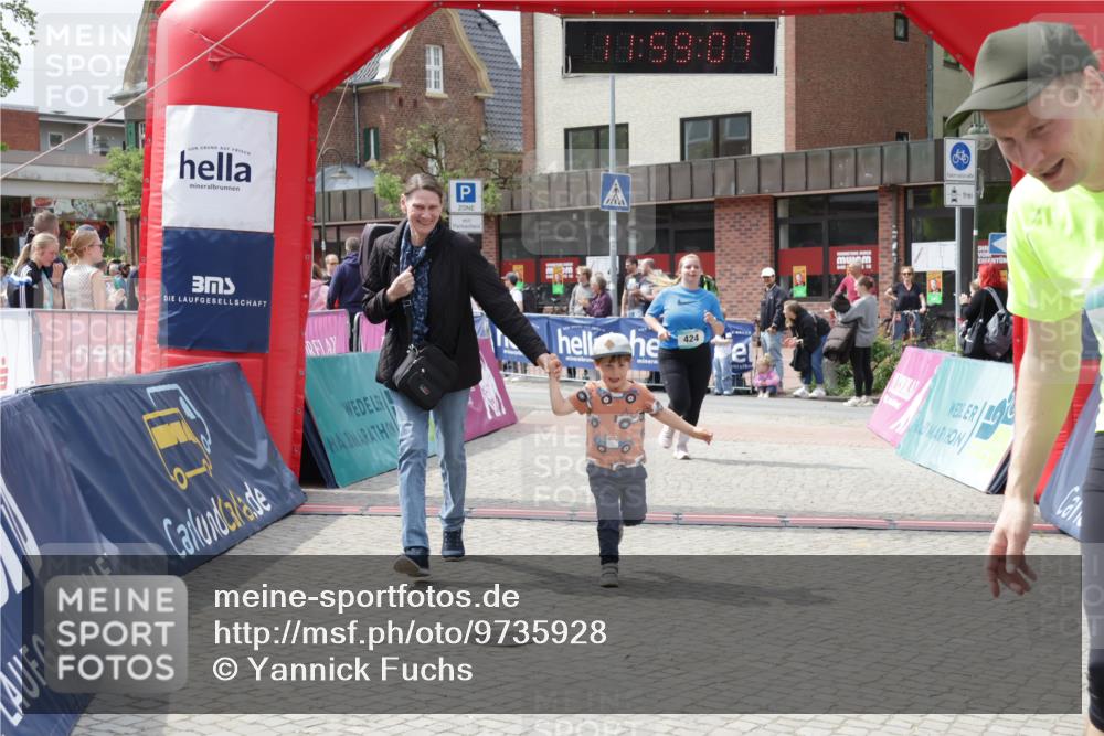 10.05.2026 - 8. Wedeler Halbmarathon Yannick Fuchs http://msf.ph/oto/9735928 10.05.2026 11:59:05 Ziel 424, 830, 956 meine-sportfotos.de
