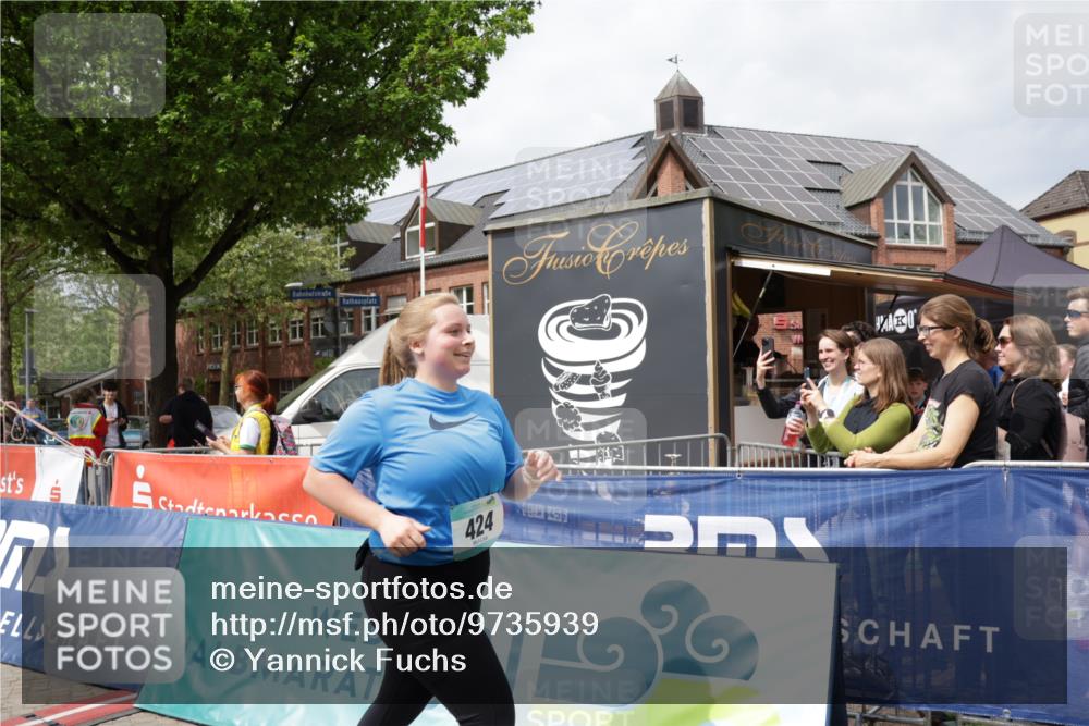 10.05.2026 - 8. Wedeler Halbmarathon Yannick Fuchs http://msf.ph/oto/9735939 10.05.2026 11:59:09 Ziel 424, 482, 583, 737, 830, 870, 962, 2103 meine-sportfotos.de