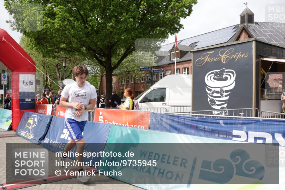 10.05.2026 - 8. Wedeler Halbmarathon Yannick Fuchs http://msf.ph/oto/9735945 10.05.2026 11:59:11 Ziel 381, 424, 482, 583, 737, 830, 870, 962, 2103, 2161 meine-sportfotos.de