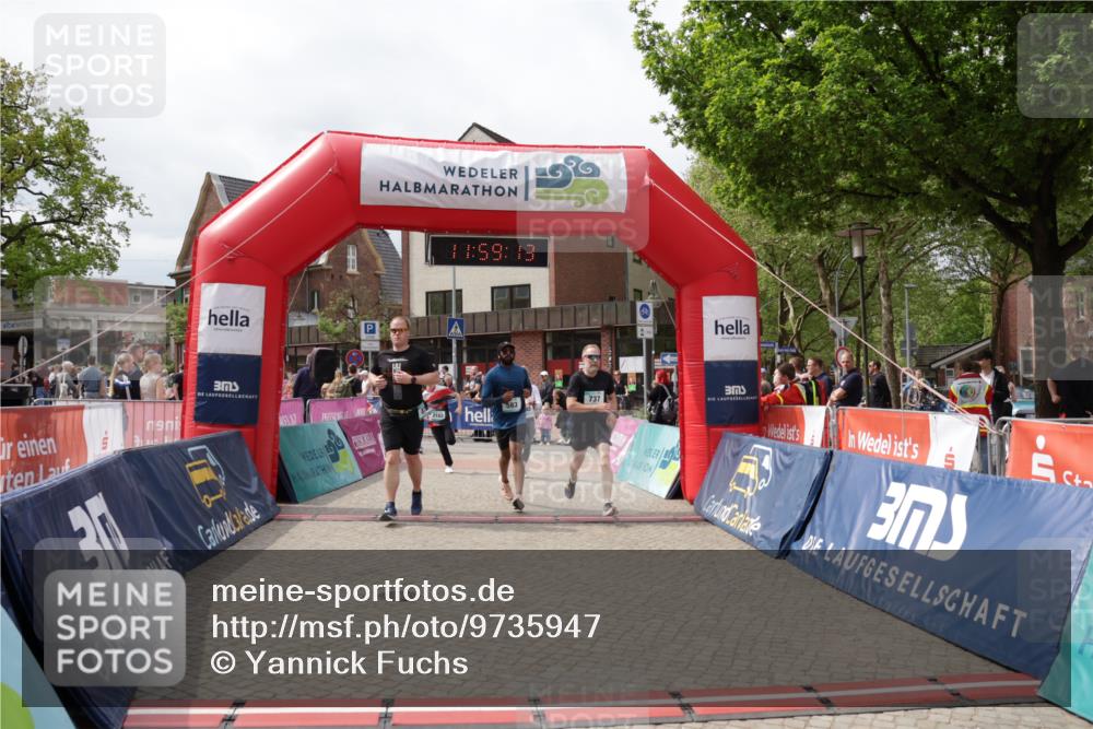10.05.2026 - 8. Wedeler Halbmarathon Yannick Fuchs http://msf.ph/oto/9735947 10.05.2026 11:59:11 Ziel 381, 424, 482, 583, 737, 830, 870, 962, 2103, 2161 meine-sportfotos.de