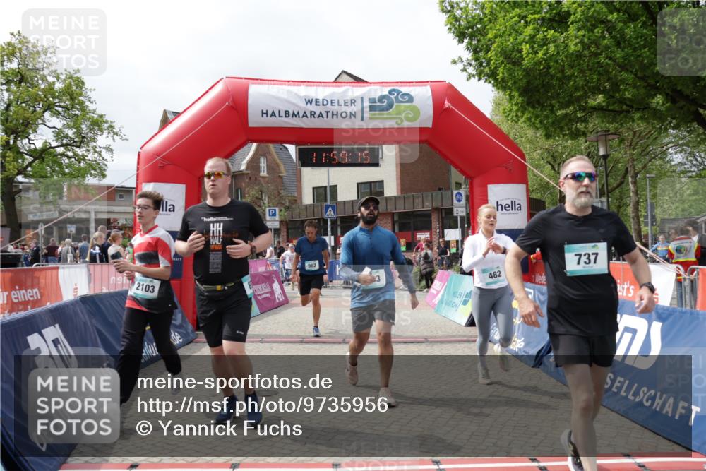 10.05.2026 - 8. Wedeler Halbmarathon Yannick Fuchs http://msf.ph/oto/9735956 10.05.2026 11:59:13 Ziel 381, 424, 482, 583, 737, 830, 870, 962, 2027, 2103, 2161 meine-sportfotos.de