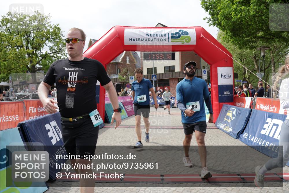 10.05.2026 - 8. Wedeler Halbmarathon Yannick Fuchs http://msf.ph/oto/9735961 10.05.2026 11:59:14 Ziel 381, 482, 583, 737, 830, 870, 962, 2027, 2103, 2161 meine-sportfotos.de