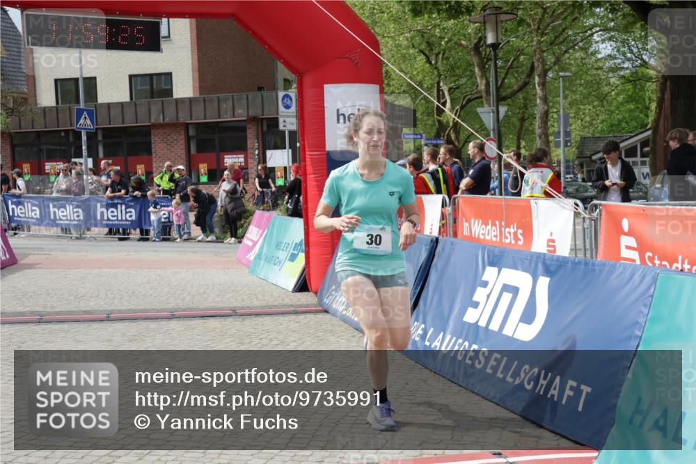 10.05.2026 - 8. Wedeler Halbmarathon Yannick Fuchs http://msf.ph/oto/9735991 10.05.2026 11:59:23 Ziel 30, 598 meine-sportfotos.de