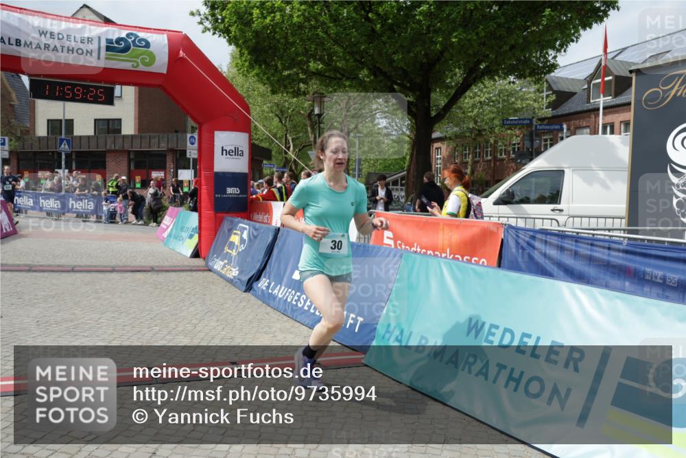 10.05.2026 - 8. Wedeler Halbmarathon Yannick Fuchs http://msf.ph/oto/9735994 10.05.2026 11:59:23 Ziel 30, 598 meine-sportfotos.de