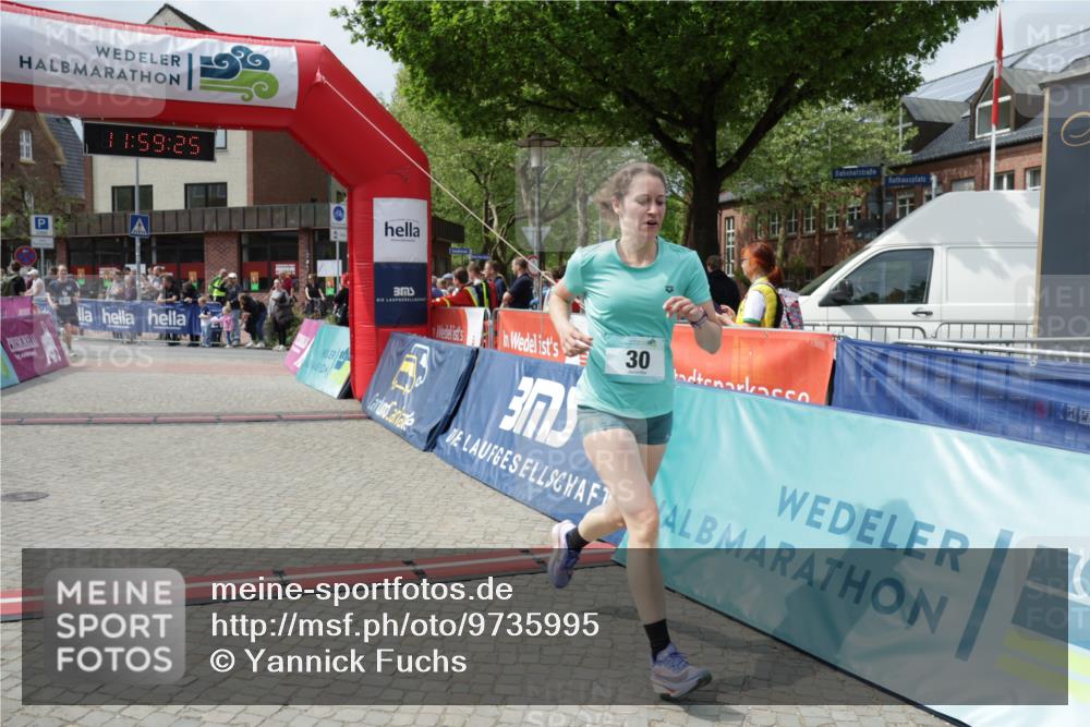 10.05.2026 - 8. Wedeler Halbmarathon Yannick Fuchs http://msf.ph/oto/9735995 10.05.2026 11:59:24 Ziel 30, 598 meine-sportfotos.de