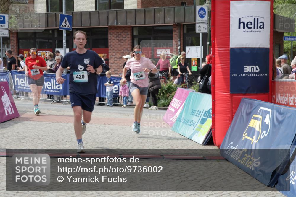 10.05.2026 - 8. Wedeler Halbmarathon Yannick Fuchs http://msf.ph/oto/9736002 10.05.2026 11:59:26 Ziel 30, 598, 948 meine-sportfotos.de
