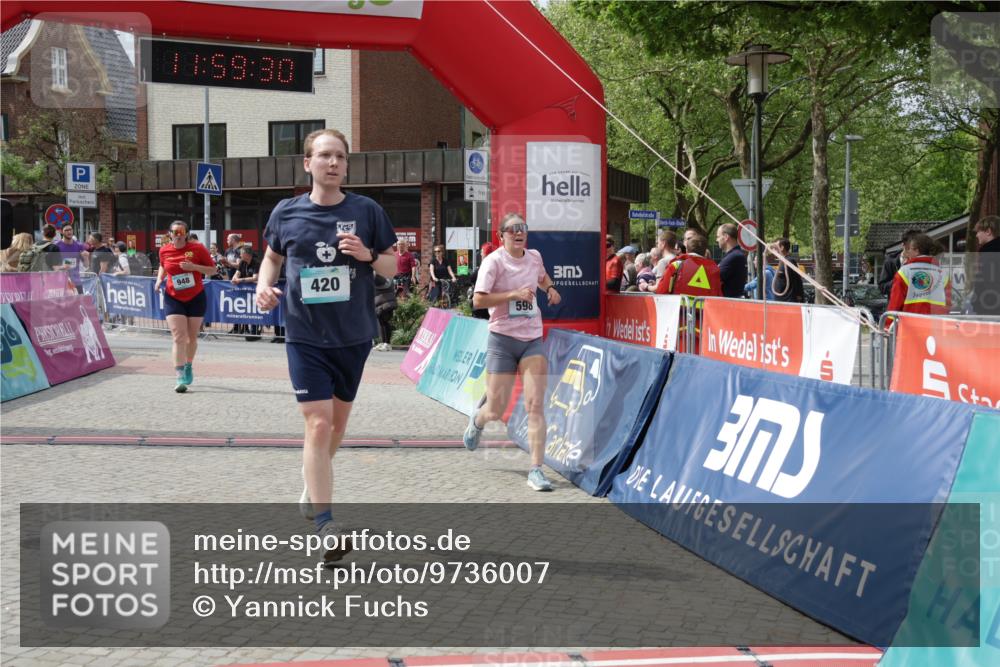 10.05.2026 - 8. Wedeler Halbmarathon Yannick Fuchs http://msf.ph/oto/9736007 10.05.2026 11:59:28 Ziel 30, 598, 948, 2233 meine-sportfotos.de