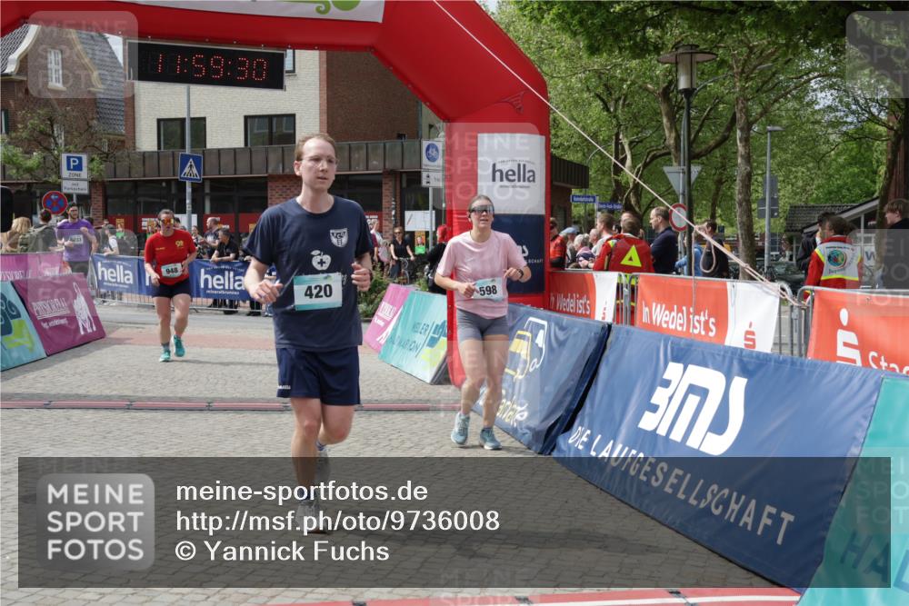 10.05.2026 - 8. Wedeler Halbmarathon Yannick Fuchs http://msf.ph/oto/9736008 10.05.2026 11:59:28 Ziel 30, 598, 948, 2233 meine-sportfotos.de