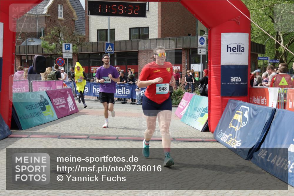 10.05.2026 - 8. Wedeler Halbmarathon Yannick Fuchs http://msf.ph/oto/9736016 10.05.2026 11:59:30 Ziel 257, 598, 691, 948, 2233 meine-sportfotos.de