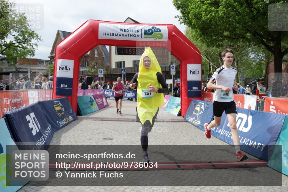 10.05.2026 - 8. Wedeler Halbmarathon Yannick Fuchs http://msf.ph/oto/9736034 10.05.2026 11:59:35 Ziel 257, 298, 452, 691, 948, 2233 meine-sportfotos.de