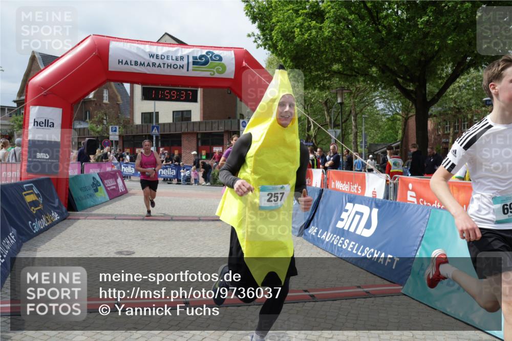 10.05.2026 - 8. Wedeler Halbmarathon Yannick Fuchs http://msf.ph/oto/9736037 10.05.2026 11:59:35 Ziel 257, 298, 452, 691, 948, 2233 meine-sportfotos.de