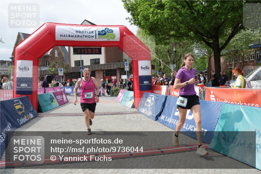 10.05.2026 - 8. Wedeler Halbmarathon Yannick Fuchs http://msf.ph/oto/9736044 10.05.2026 11:59:37 Ziel 257, 298, 452, 691, 2233 meine-sportfotos.de