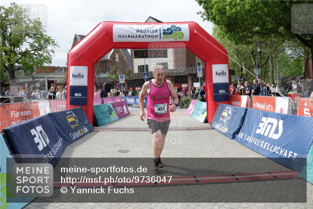 10.05.2026 - 8. Wedeler Halbmarathon Yannick Fuchs http://msf.ph/oto/9736047 10.05.2026 11:59:37 Ziel 257, 298, 452, 691, 2233 meine-sportfotos.de