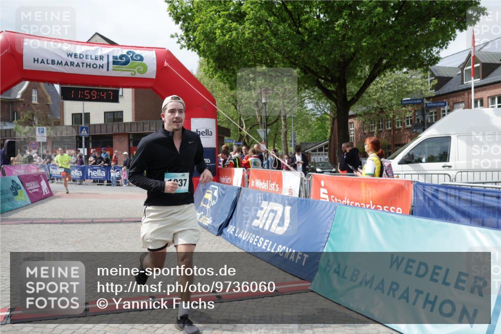10.05.2026 - 8. Wedeler Halbmarathon Yannick Fuchs http://msf.ph/oto/9736060 10.05.2026 11:59:45 Ziel 24, 1037 meine-sportfotos.de