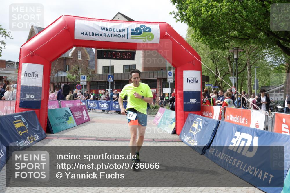 10.05.2026 - 8. Wedeler Halbmarathon Yannick Fuchs http://msf.ph/oto/9736066 10.05.2026 11:59:48 Ziel 24, 1037 meine-sportfotos.de