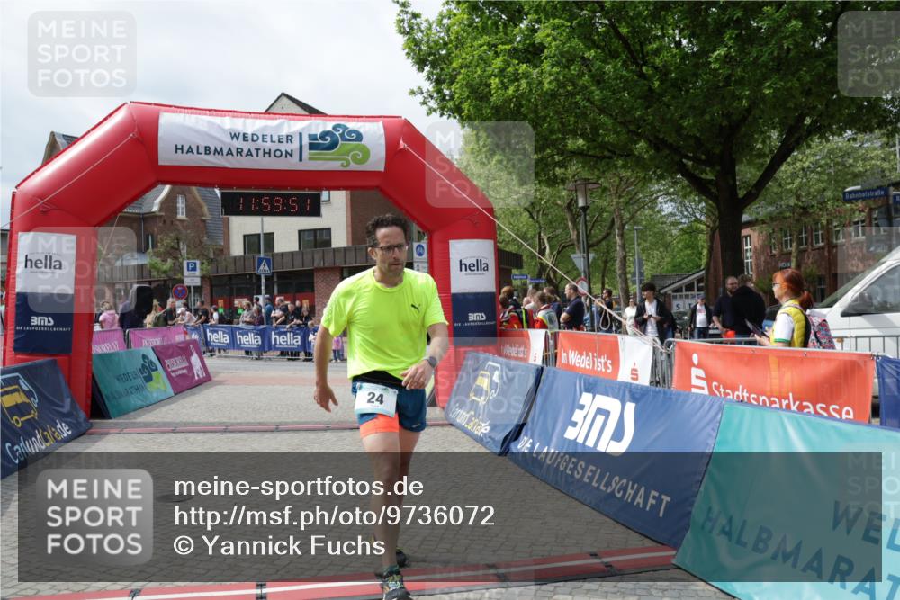 10.05.2026 - 8. Wedeler Halbmarathon Yannick Fuchs http://msf.ph/oto/9736072 10.05.2026 11:59:49 Ziel 24, 1037 meine-sportfotos.de