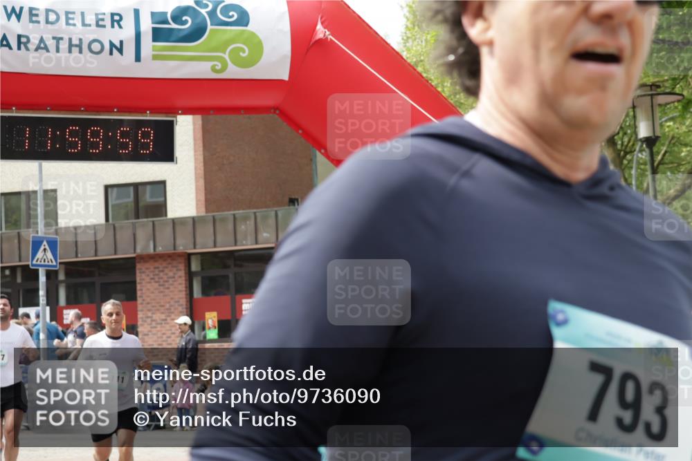 10.05.2026 - 8. Wedeler Halbmarathon Yannick Fuchs http://msf.ph/oto/9736090 10.05.2026 11:59:57 Ziel 103, 111, 793 meine-sportfotos.de