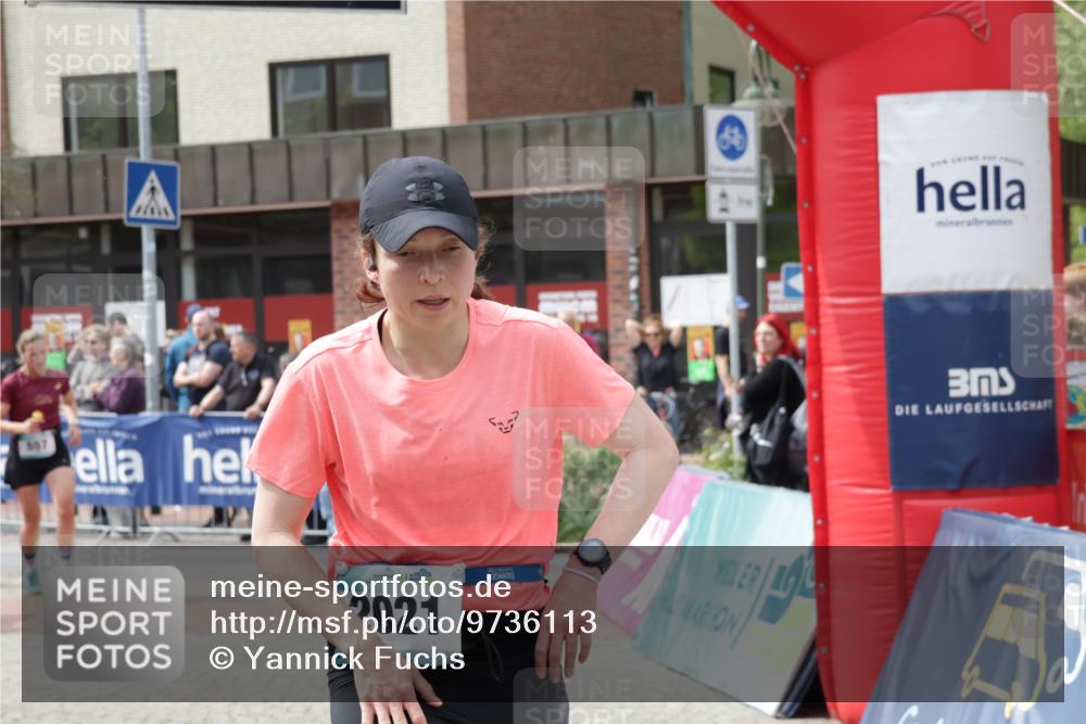 10.05.2026 - 8. Wedeler Halbmarathon Yannick Fuchs http://msf.ph/oto/9736113 10.05.2026 12:00:10 Ziel 557, 2021 meine-sportfotos.de