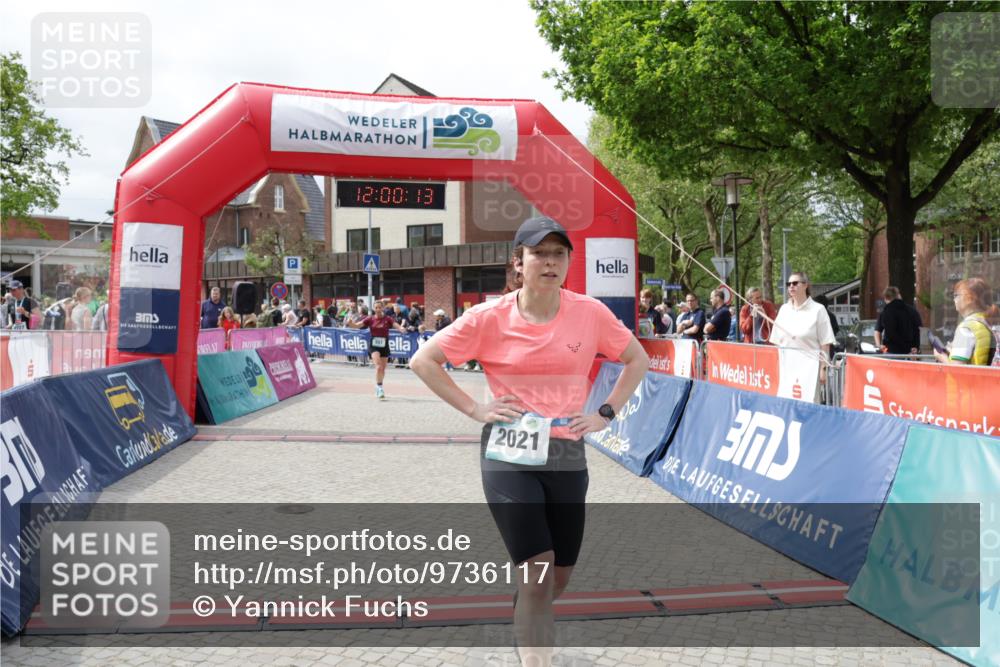 10.05.2026 - 8. Wedeler Halbmarathon Yannick Fuchs http://msf.ph/oto/9736117 10.05.2026 12:00:11 Ziel 557, 2021 meine-sportfotos.de