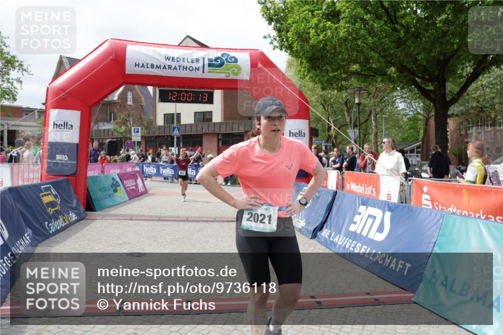 10.05.2026 - 8. Wedeler Halbmarathon Yannick Fuchs http://msf.ph/oto/9736118 10.05.2026 12:00:11 Ziel 557, 2021 meine-sportfotos.de