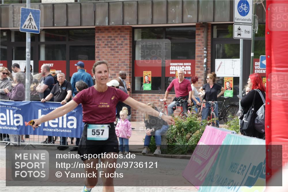10.05.2026 - 8. Wedeler Halbmarathon Yannick Fuchs http://msf.ph/oto/9736121 10.05.2026 12:00:12 Ziel 557, 2021 meine-sportfotos.de