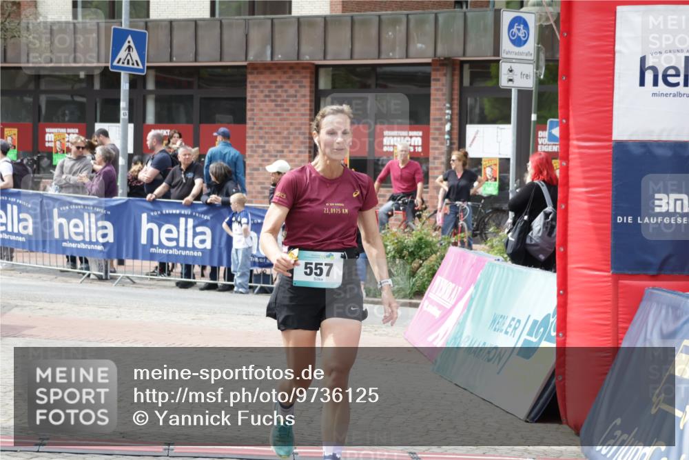 10.05.2026 - 8. Wedeler Halbmarathon Yannick Fuchs http://msf.ph/oto/9736125 10.05.2026 12:00:13 Ziel 557, 2021 meine-sportfotos.de