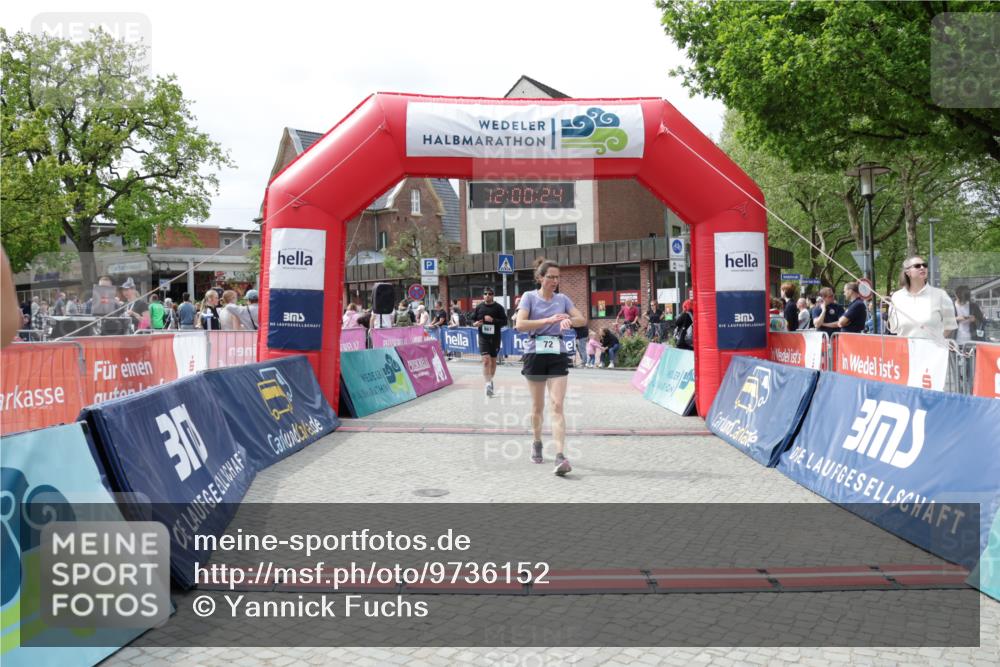 10.05.2026 - 8. Wedeler Halbmarathon Yannick Fuchs http://msf.ph/oto/9736152 10.05.2026 12:00:22 Ziel 72, 820, 867 meine-sportfotos.de