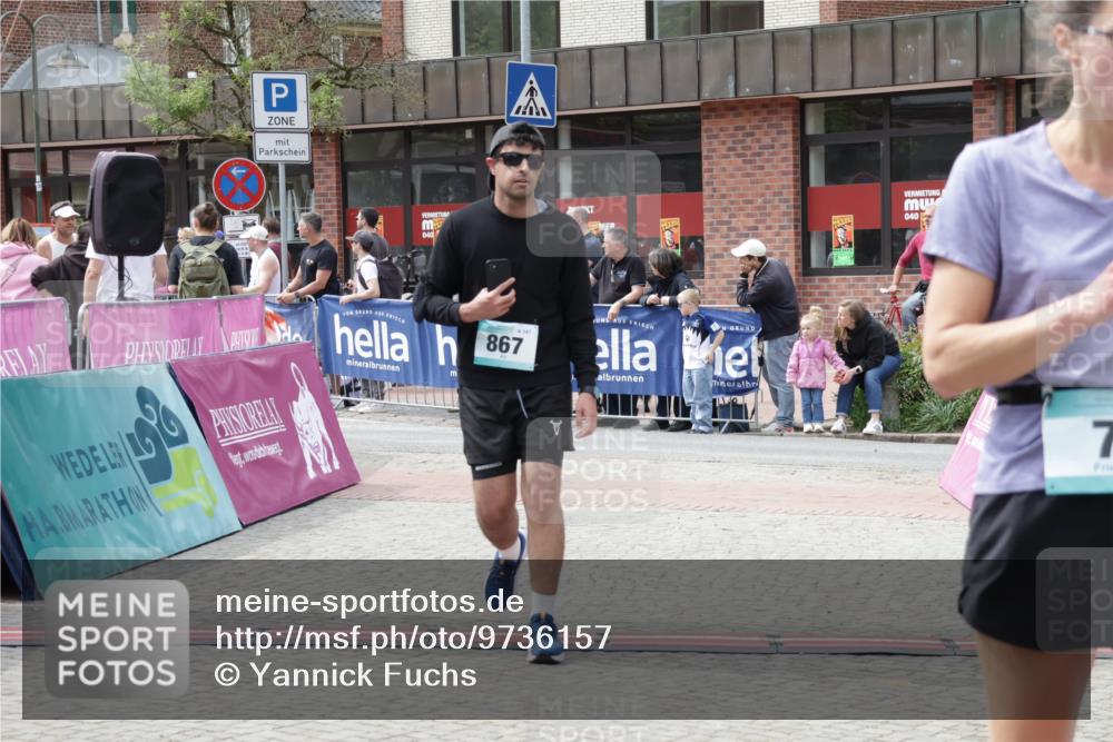 10.05.2026 - 8. Wedeler Halbmarathon Yannick Fuchs http://msf.ph/oto/9736157 10.05.2026 12:00:24 Ziel 72, 610, 820, 867 meine-sportfotos.de