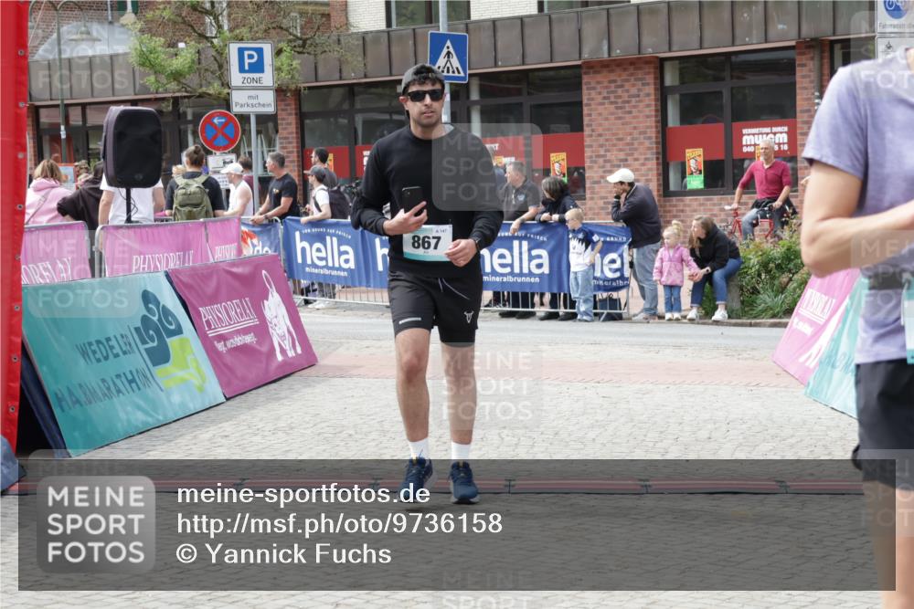 10.05.2026 - 8. Wedeler Halbmarathon Yannick Fuchs http://msf.ph/oto/9736158 10.05.2026 12:00:24 Ziel 72, 610, 820, 867 meine-sportfotos.de