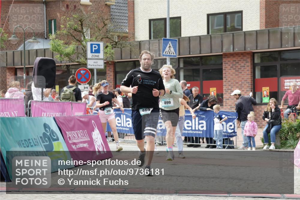 10.05.2026 - 8. Wedeler Halbmarathon Yannick Fuchs http://msf.ph/oto/9736181 10.05.2026 12:00:33 Ziel 299, 395, 469, 610, 821, 899 meine-sportfotos.de