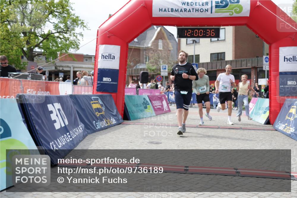 10.05.2026 - 8. Wedeler Halbmarathon Yannick Fuchs http://msf.ph/oto/9736189 10.05.2026 12:00:35 Ziel 281, 299, 395, 469, 821, 899 meine-sportfotos.de