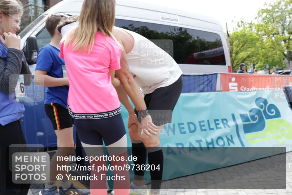 10.05.2026 - 8. Wedeler Halbmarathon Yannick Fuchs http://msf.ph/oto/9736204 10.05.2026 12:00:38 Ziel 281, 299, 395, 469, 899 meine-sportfotos.de