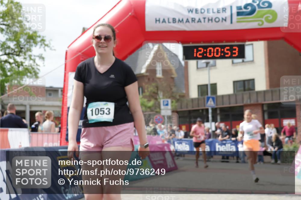 10.05.2026 - 8. Wedeler Halbmarathon Yannick Fuchs http://msf.ph/oto/9736249 10.05.2026 12:00:51 Ziel 159, 491, 686, 946, 1053 meine-sportfotos.de