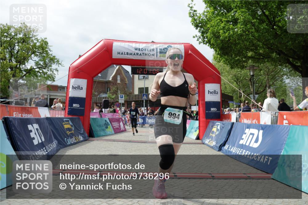 10.05.2026 - 8. Wedeler Halbmarathon Yannick Fuchs http://msf.ph/oto/9736296 10.05.2026 12:01:04 Ziel 525, 544, 994, 995 meine-sportfotos.de