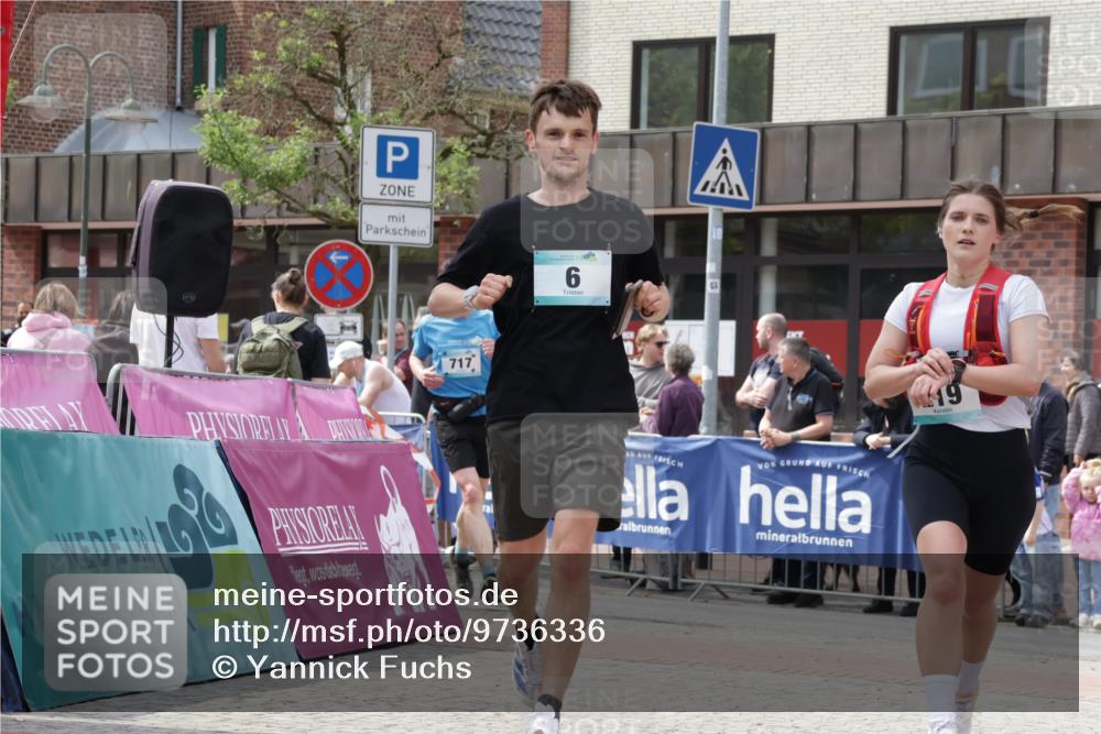 10.05.2026 - 8. Wedeler Halbmarathon Yannick Fuchs http://msf.ph/oto/9736336 10.05.2026 12:01:18 Ziel 6, 219, 227, 717 meine-sportfotos.de