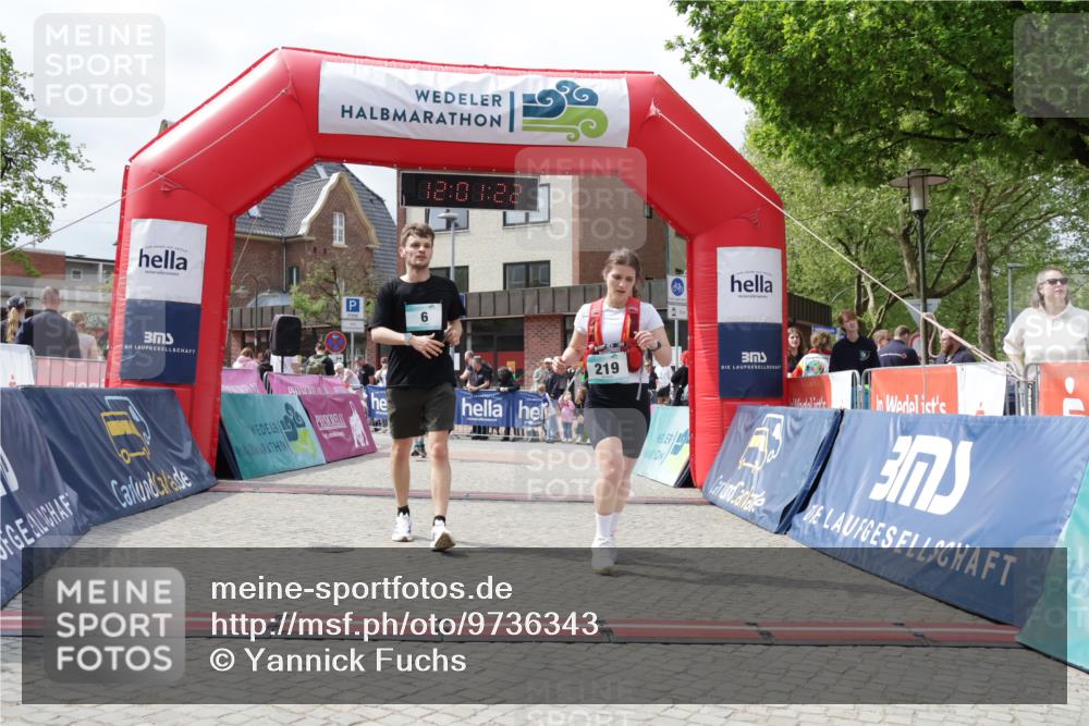 10.05.2026 - 8. Wedeler Halbmarathon Yannick Fuchs http://msf.ph/oto/9736343 10.05.2026 12:01:20 Ziel 6, 219, 227, 717 meine-sportfotos.de